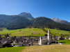 Vista sul comune di Sesto, in Alta Pusteria