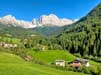 Prati verdeggianti e vista sul Catinaccio