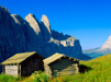 Il paesaggio estivo sulle Dolomiti